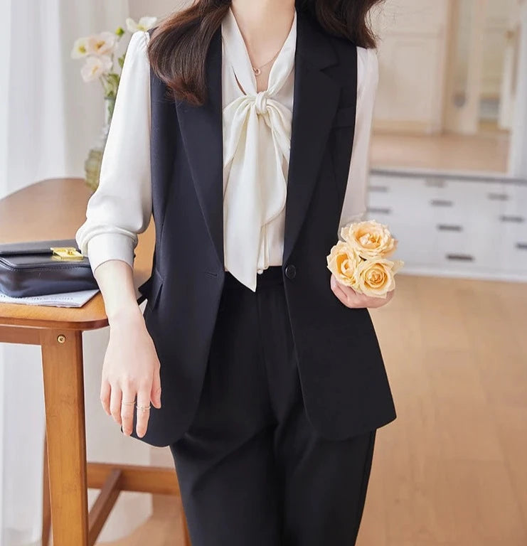 Conjunto Três Peças - Camisa, Colete e Blazer