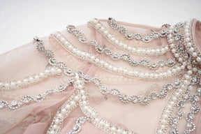 Vestido Longo - Luxo, com Bordado Feito à Mão e Saia em Camadas de Tule