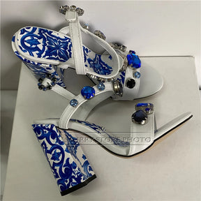 Sandália Luxuosa Diamond Crystal – Estampa Azul e Branco