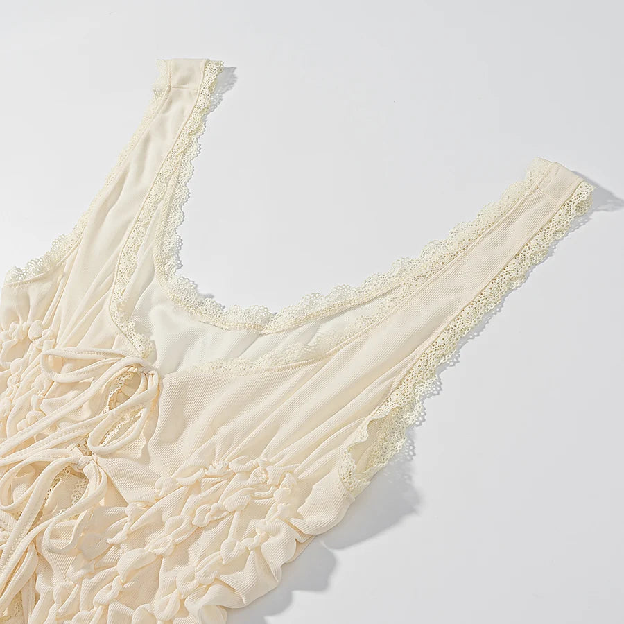 Top Modelo Escultural com Drapeado Delicado e Decote em V – Silhueta Elegante e Ajuste Modelado