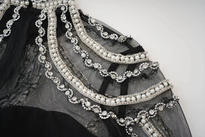 Vestido Longo - Luxo, com Bordado Feito à Mão e Saia em Camadas de Tule