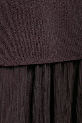 Conjunto – Toque Retrô Elegante, Blusa Tricotada Sem Mangas + Saia Longa Moderna