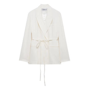 Conjunto de Blazer com Laço e Calça Cintura Alta – Elegância Sofisticada para a Meia-Estação