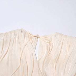 Vestido Mini com Babados, Mangas Longas e Silhueta Fluida