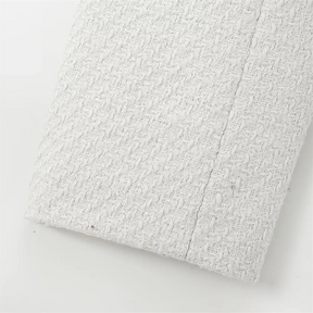 Conjunto Elegante Tweed com Cardigan Bordado em Strass e Saia de Cintura Alta