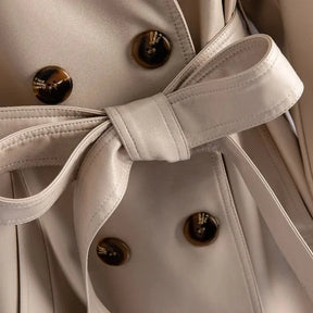 Trench Coat Couro de Cabra(Pelica)– Cintura Marcada e Caimento Sofisticado