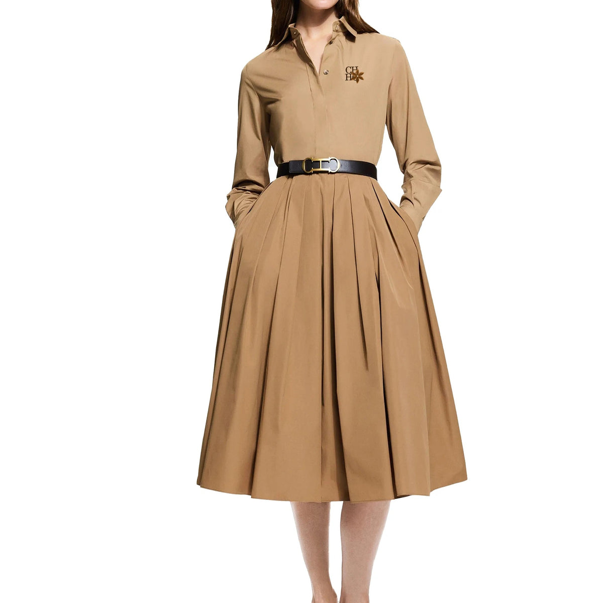 Conjunto CHCH – Camisa Bordada + Saia Midi Plissada Casual Chic