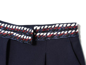 Conjunto – Shorts e Blusa Sem Mangas, Gola Redonda com Detalhes e Shorts de Cintura Alta com Bolsos Laterais