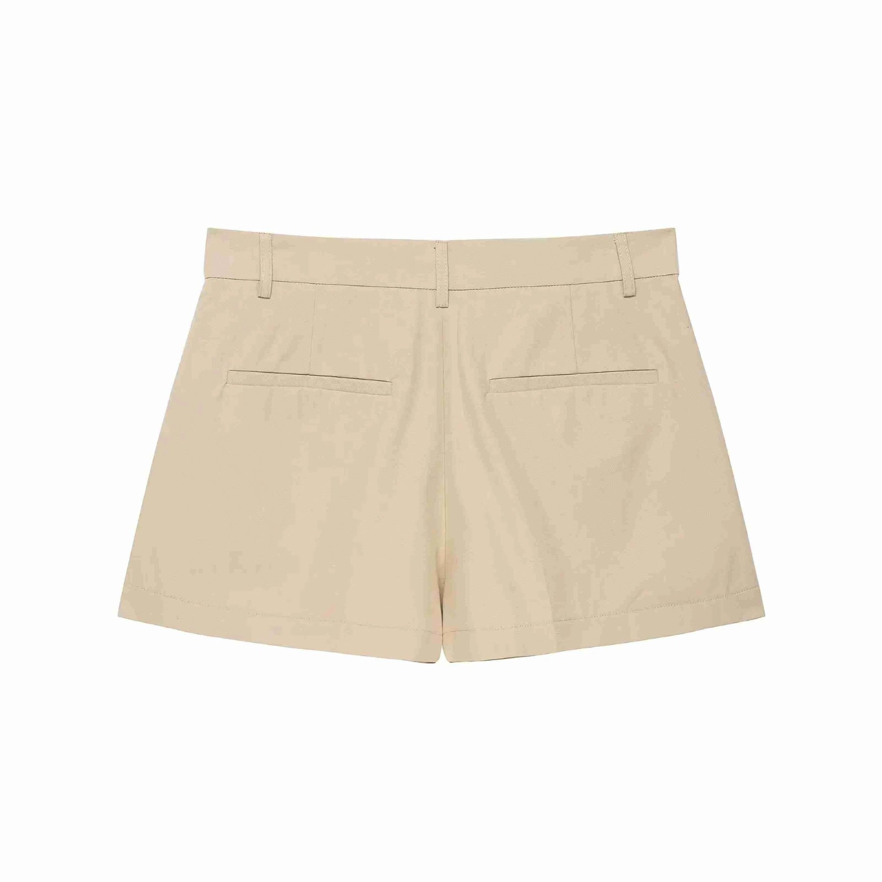 Conjunto Streetwear Elegante: Casaco Estruturado com Cinto e Shorts de Alfaiataria