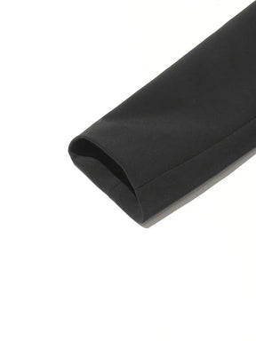 Trench Coat com Cinto – Design Elegante e Silhueta Acinturada