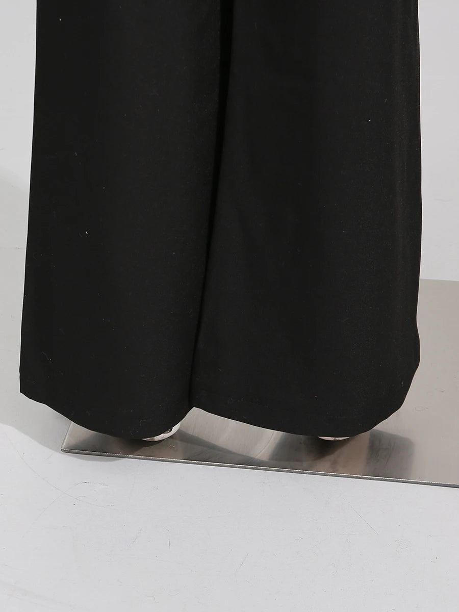 Conjunto de Alfaiataria Escultural com Blazer e Calça com Cristais