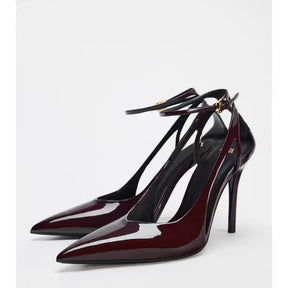Sandália Elegância com Acabamento Envernizado e Salto Refinado