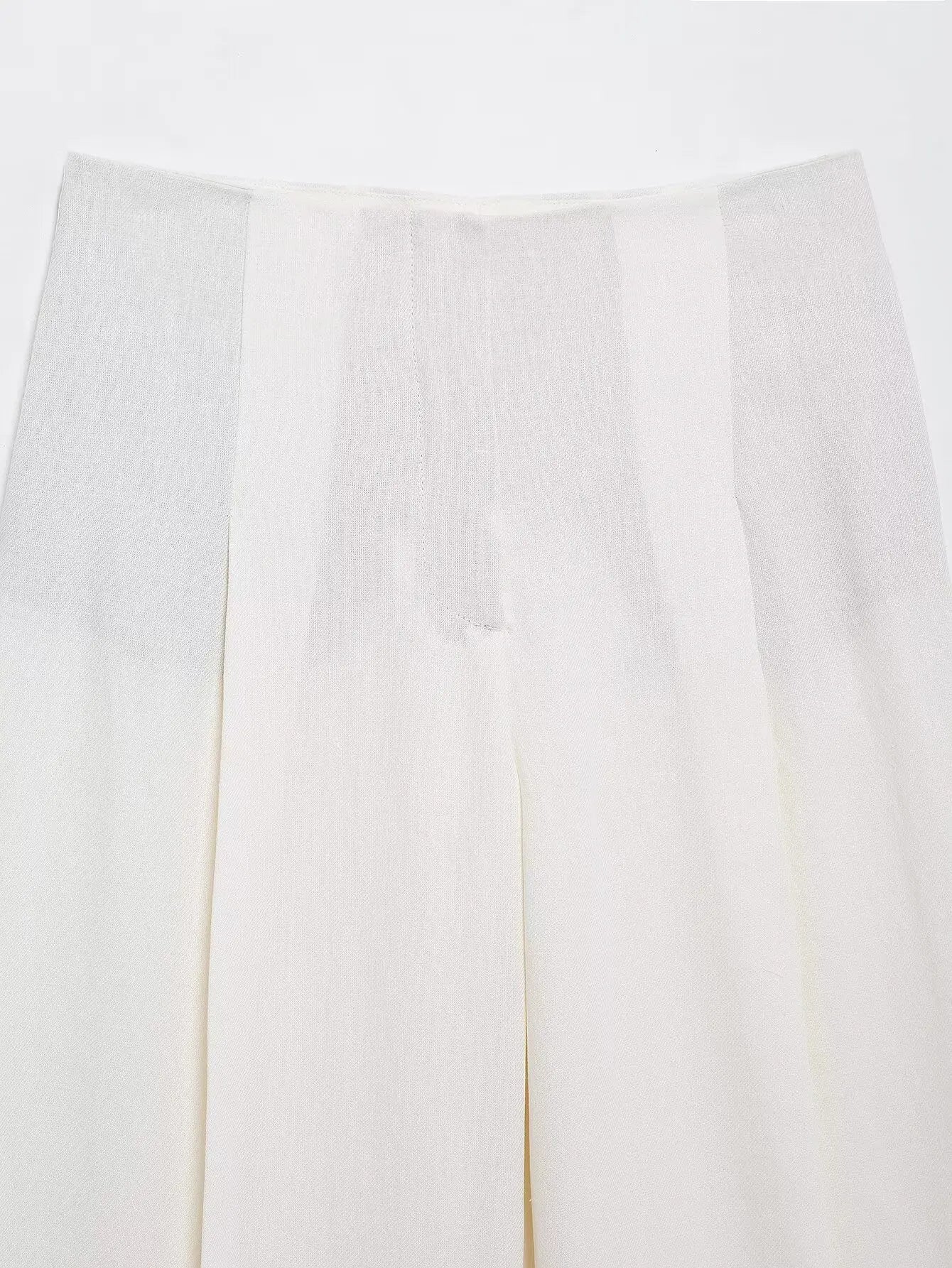 Conjunto de Blazer com Laço e Calça Cintura Alta – Elegância Sofisticada para a Meia-Estação