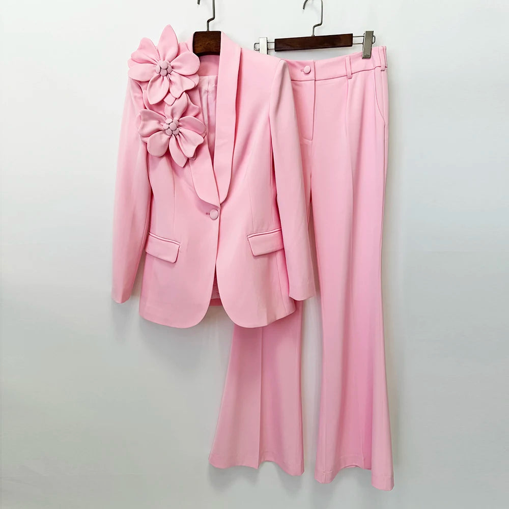 Conjunto de Alfaiataria 2 Peças: Blazer com Aplicação de Flor 3D e Calça