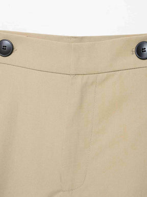 Conjunto Streetwear Elegante: Casaco Estruturado com Cinto e Shorts de Alfaiataria
