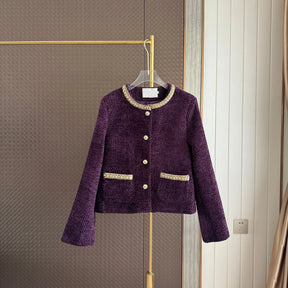 Conjunto em Tweed – Blazer com Aplicações de Strass e Saia Mini Elegante