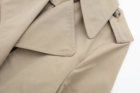 Trench Coat Feminino Slim com Gola e Cinto
