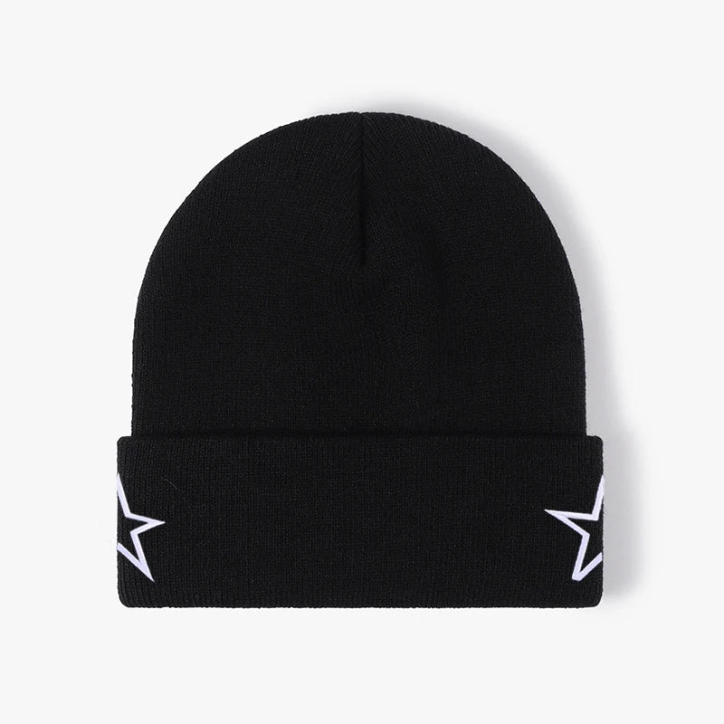 Touca de Tricô com Bordado – Conforto e Estilo para o Inverno