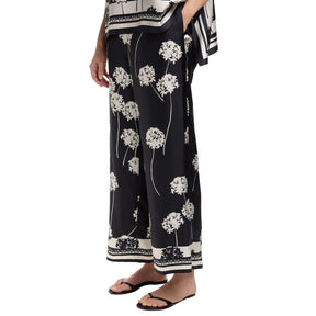 Conjunto CHCH – Elegância Vintage em Duas Peças Leves e Sofisticadas