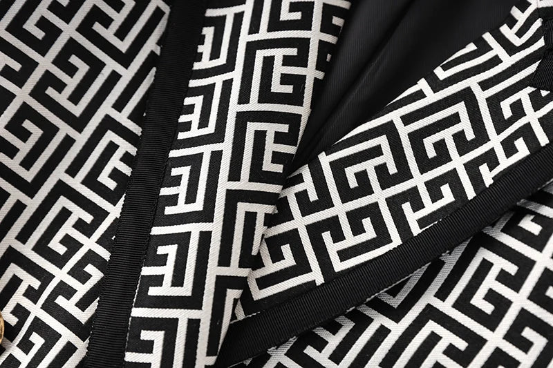 Blazer Com monograma alongado