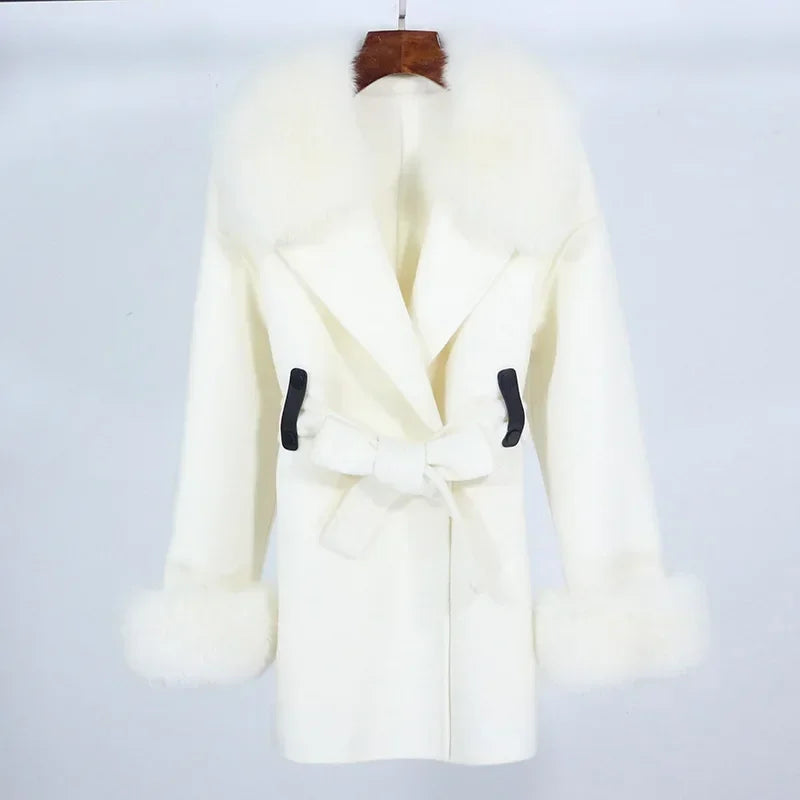 Casaco de Lã e Caxemira com Gola de Pele de Raposa