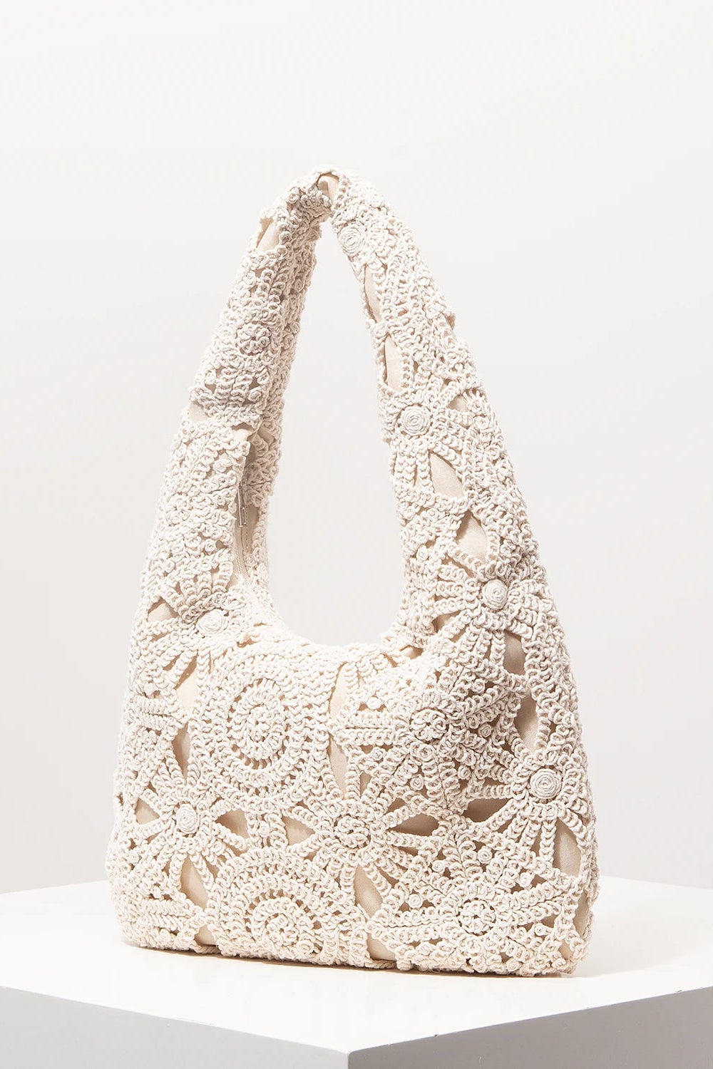 Bolsa de Ombro Trançada Vazado Artesanal – Estilo Premium para Praia e Viagens