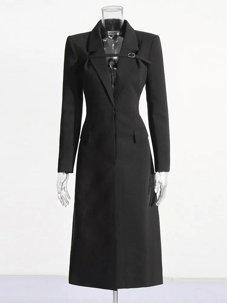Trench Coat com Cinto – Design Elegante e Silhueta Acinturada