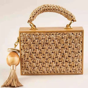 Bolsa Baú de Palha Estruturada com Alça de Corrente