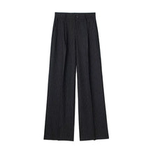 Calça de Alfaiataria Listrada – Cintura Alta e Silhueta Wide Leg Elegante