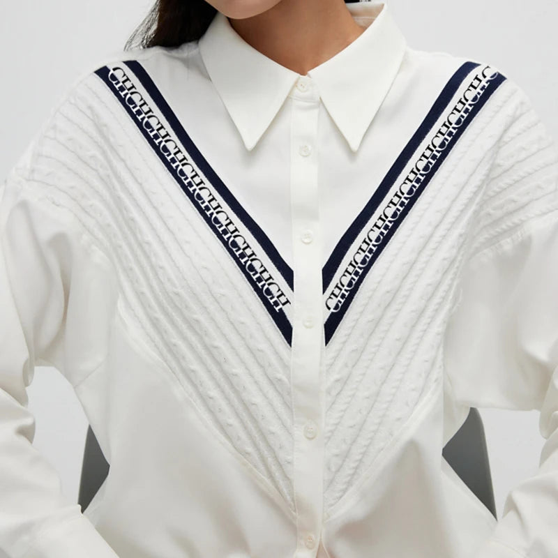 Blusa Estilizada com Detalhes Bordados