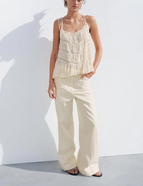 Blusa de Alças Finas com Caimento Reto e Acabamento Delicado – Leve, Moderna e Versátil