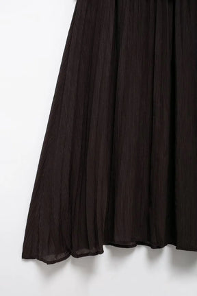 Conjunto – Toque Retrô Elegante, Blusa Tricotada Sem Mangas + Saia Longa Moderna