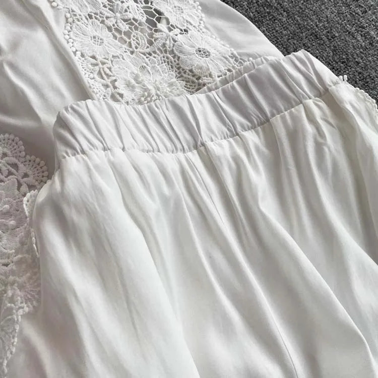 Conjunto bordado delicado - Calça e camisa