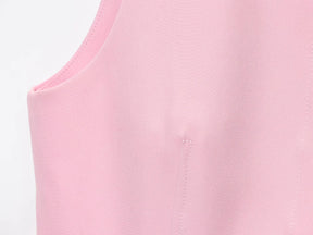 Colete Sem Mangas com Saia Curta ou Calça Flare, Estilo Moderno e Minimalista