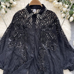 Camisa com Gola Alta, Bordados e Paetês – Elegância com Toque Brilhante