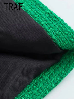 Vestido Tubinho Com decote quadrado - Novidade