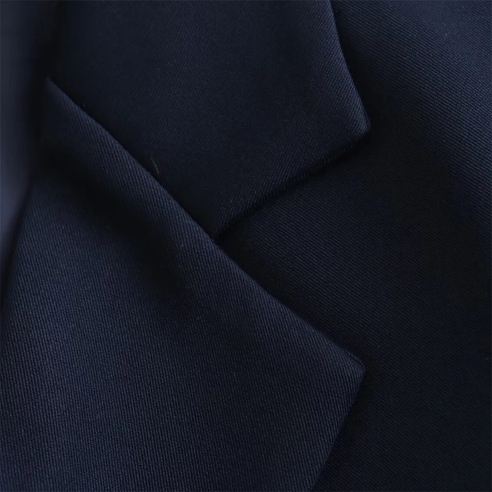 Conjunto Elegante – Blazer Curto com Botões Decorativos e Calça Pantalona