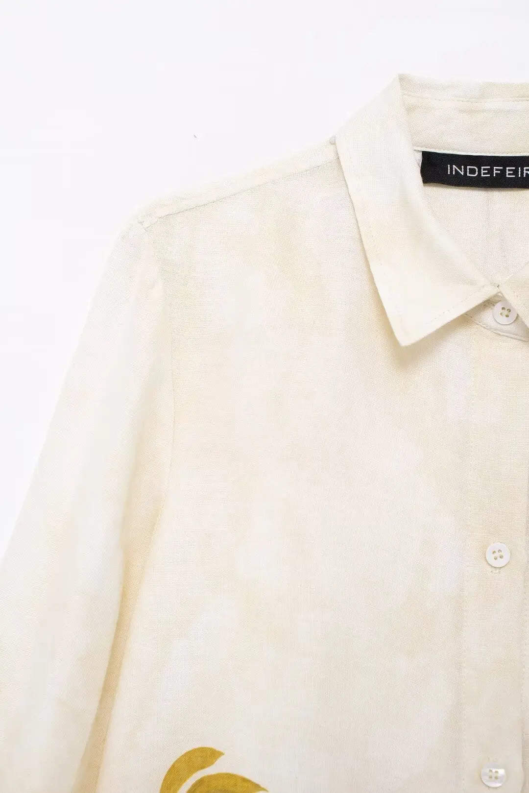 Conjunto Casual 2 Peças: Blusa Bege de Manga Longa com Gola Lapela + Shorts com Cintura Elástica e Faixa