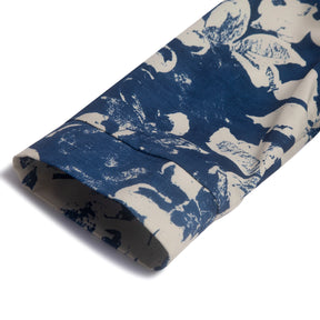 Vestido CHCH em Linha A com Estampa Atemporal e Decote em V Elegante