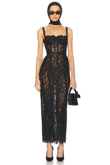 Vestido Longo Escultural com Decote Quadrado e Renda Nobre