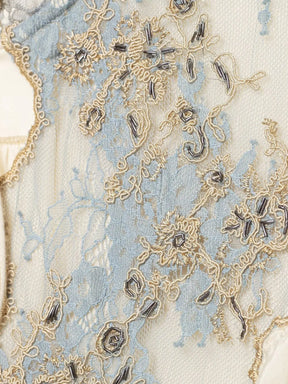 Blusa Fluida com Detalhes em Renda Floral e Decote em V