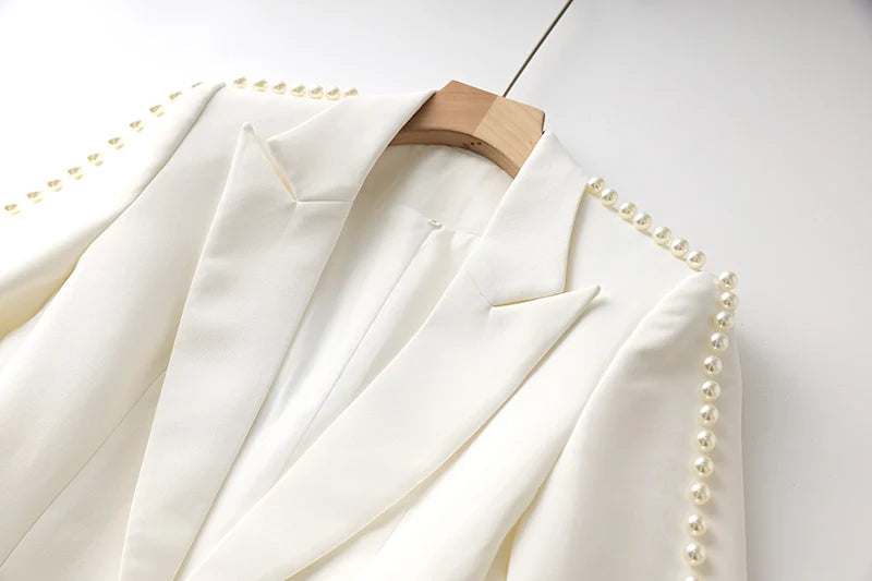 Conjunto calça e blazer bordado com Pérolas  - Alta costura