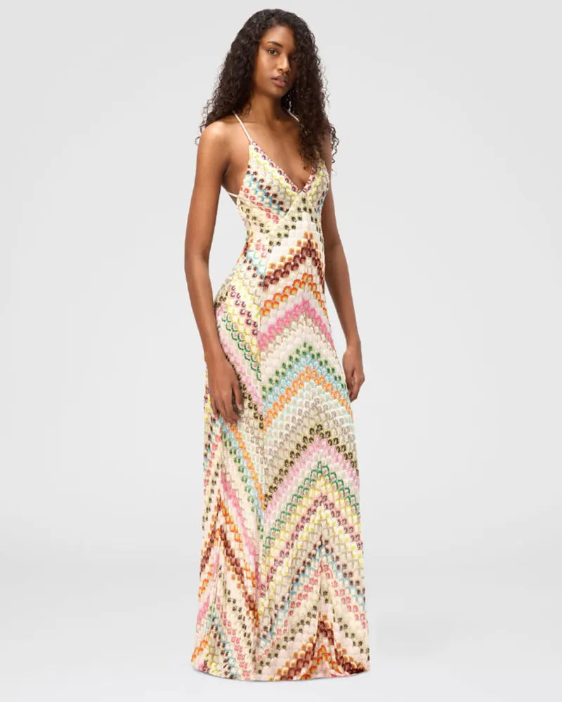 Vestido Longo de Crochê Decote V com Amarração — Elegante, Fresco para o Verão
