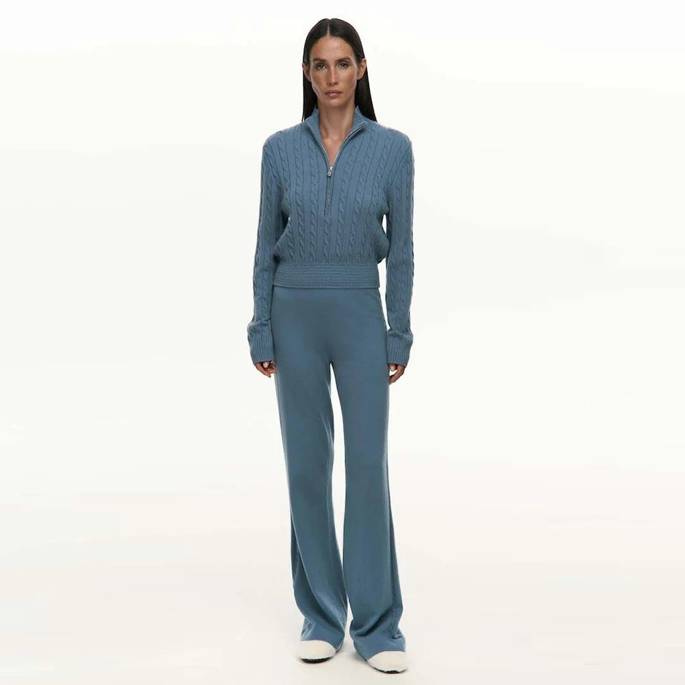 Conjunto de Mangas Longas e Calça Fluida Minimalista