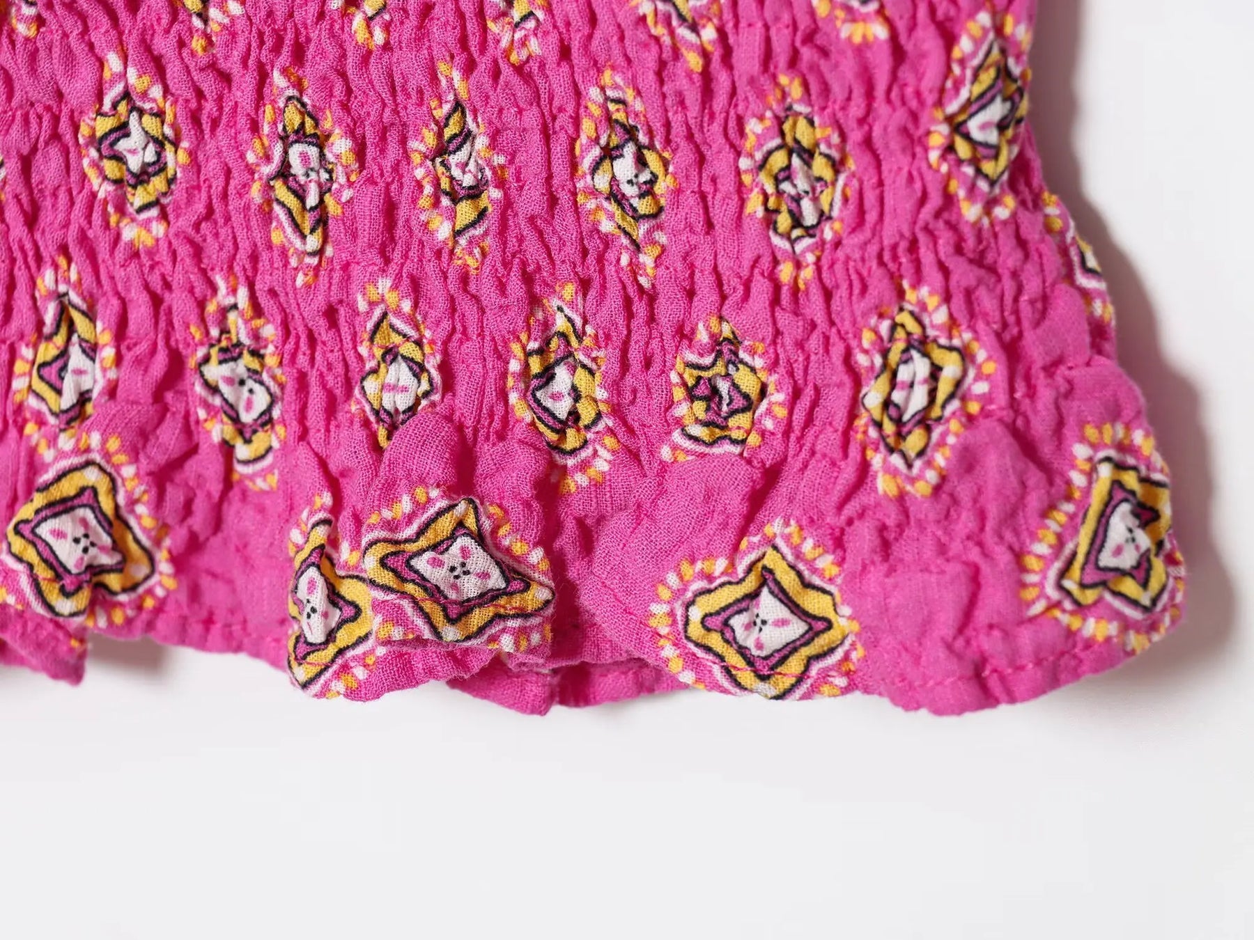 Conjunto Essence – Top Estampado em Favo & Saia Midi de Cintura Alta