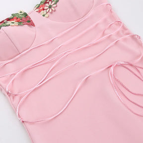 Vestido Longo Floral com Amarração e Modelagem Ajustada