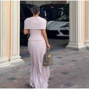 Conjunto Três Peças com Capa Fluida e Saia Longa
