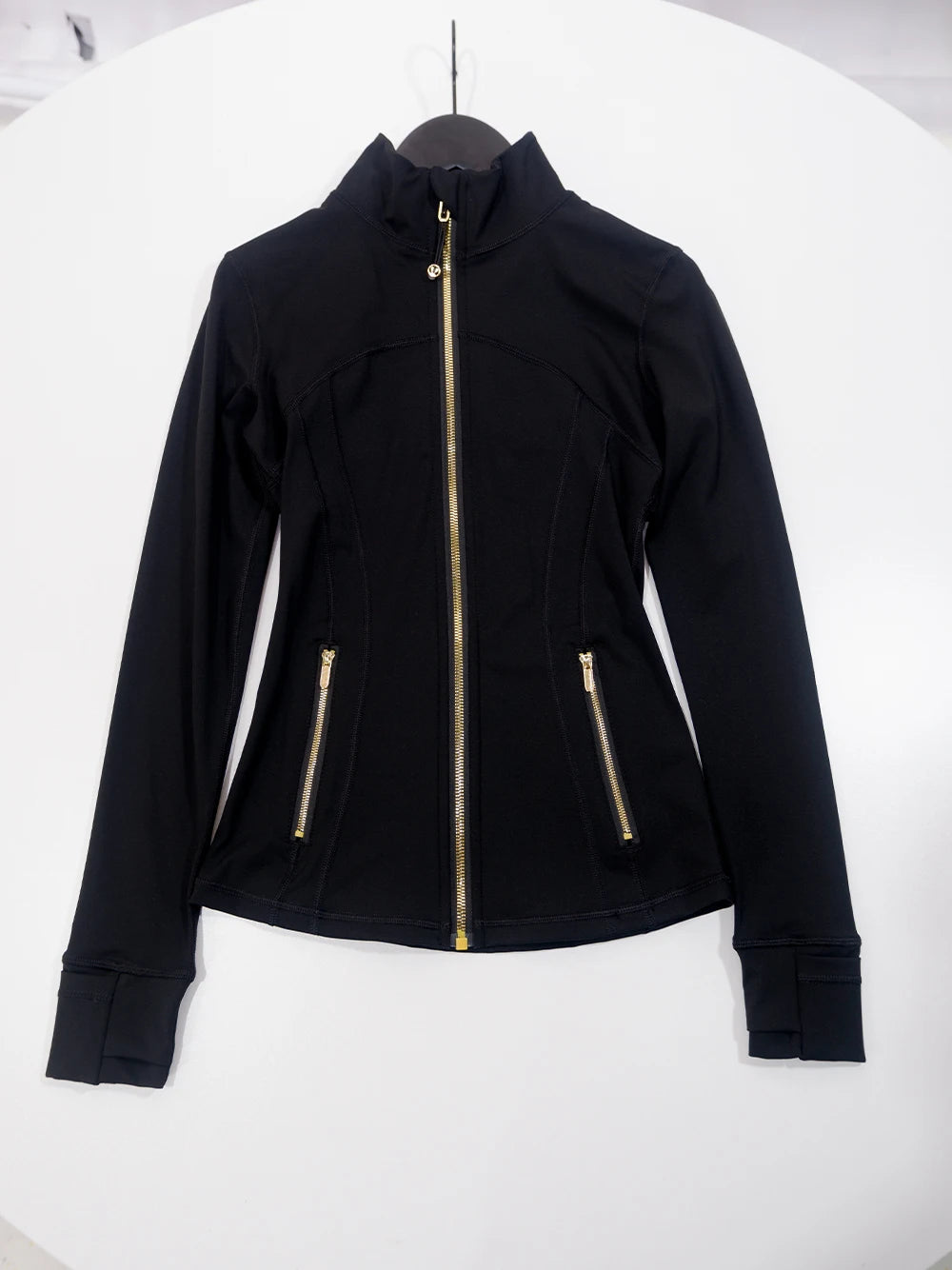 Conjunto Esportivo Feminino com Zíper Dourado e Calça Modeladora