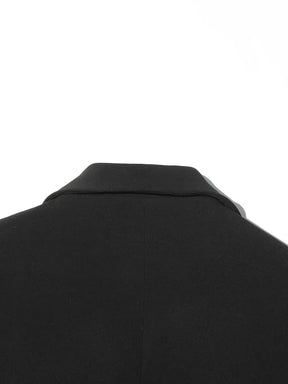 Trench Coat com Cinto – Design Elegante e Silhueta Acinturada