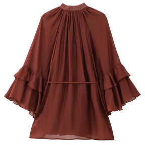 Vestido Curto com Transparência – Babados Delicados e Caimento Impecável